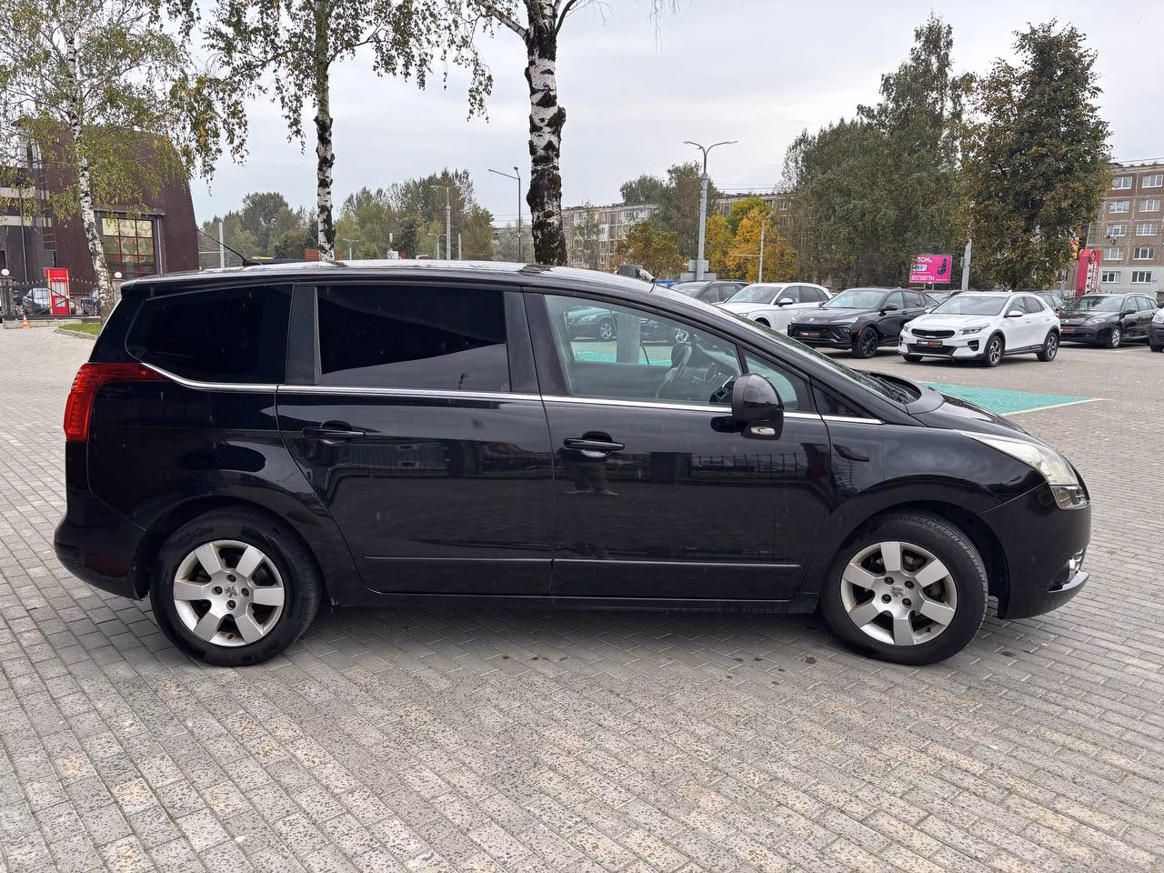 Peugeot 5008 фото 4