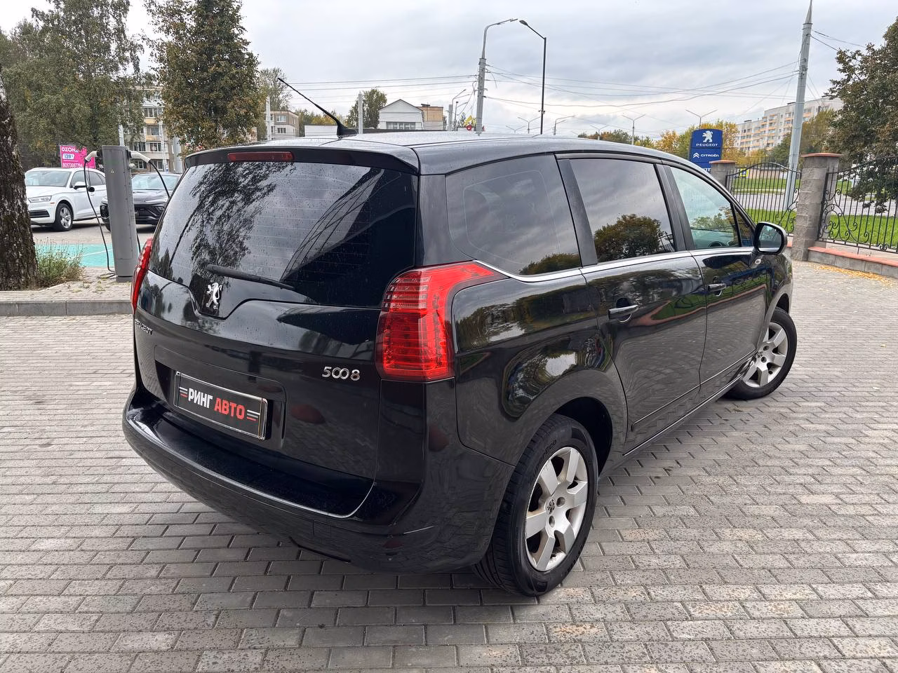 Peugeot 5008 фото 5