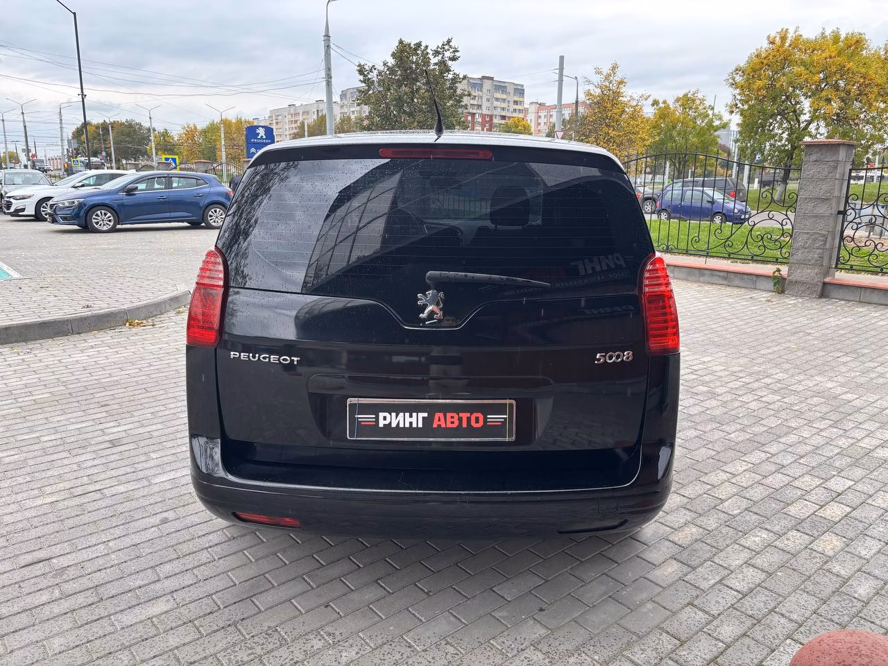 Peugeot 5008 фото 6