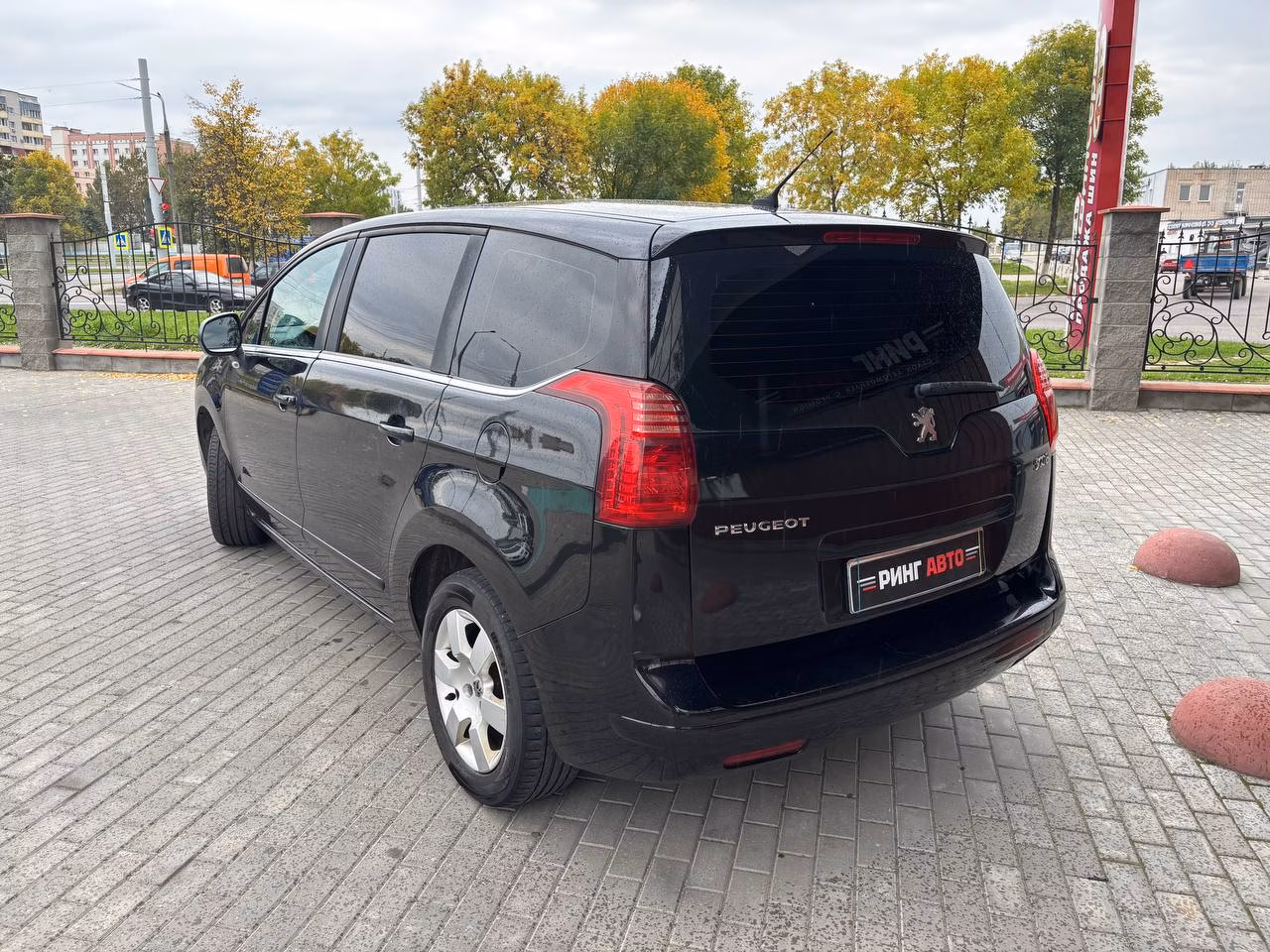 Peugeot 5008 фото 7
