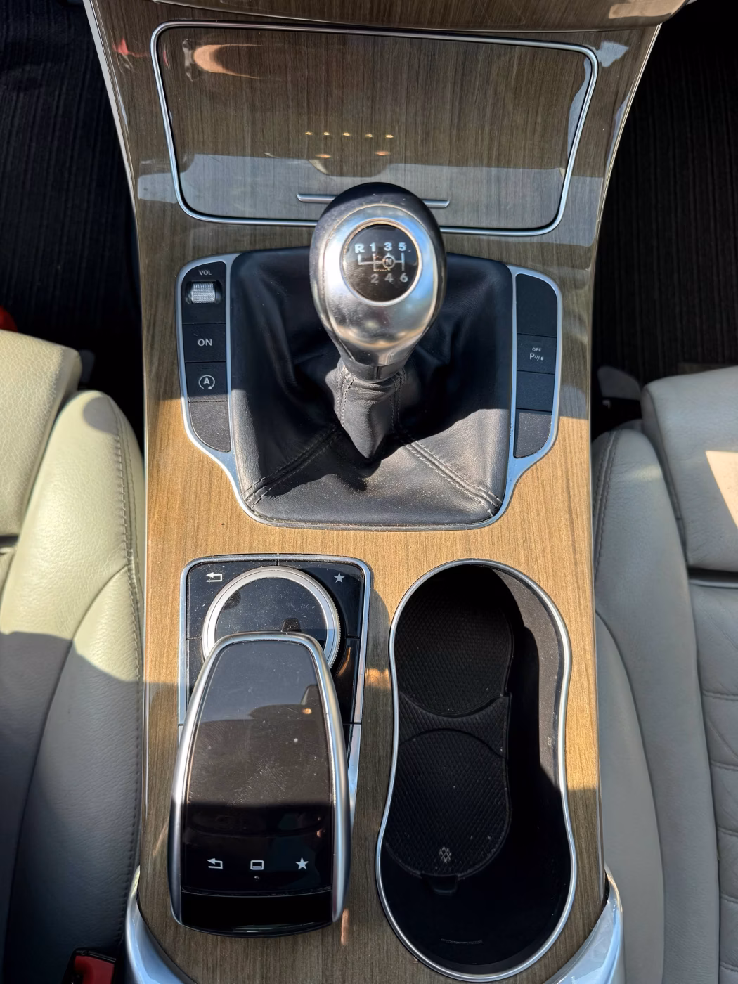 Mercedes-Benz C-Класс фото 16