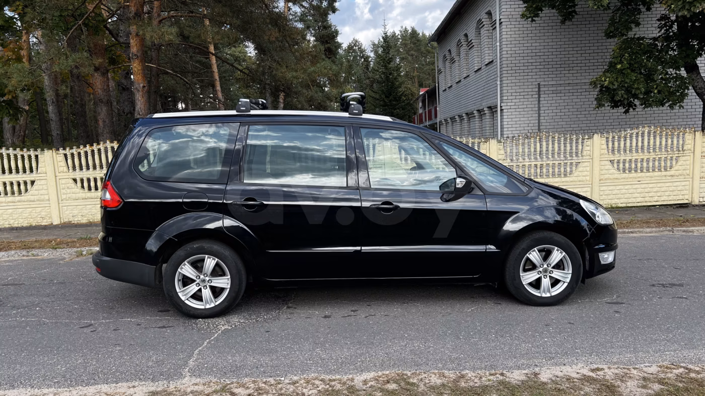 Ford Galaxy фото 5