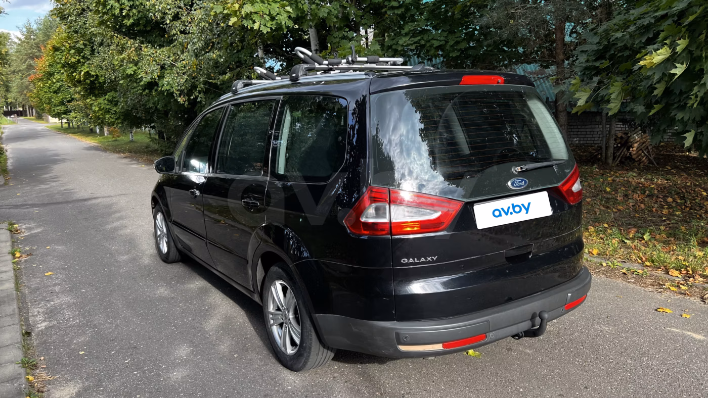 Ford Galaxy фото 6