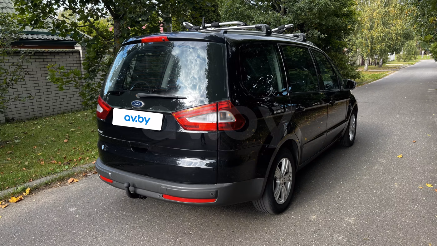 Ford Galaxy фото 7