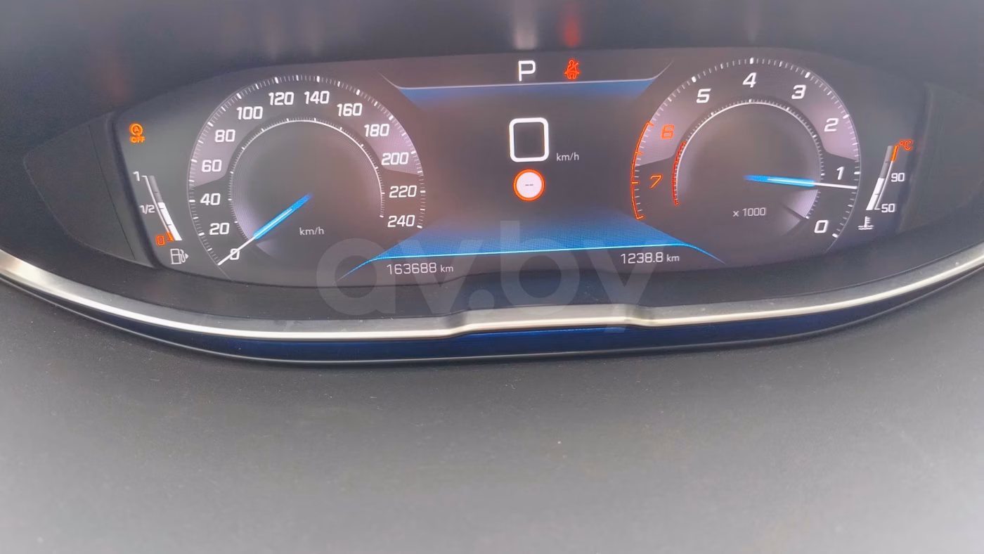 Peugeot 5008 фото 11