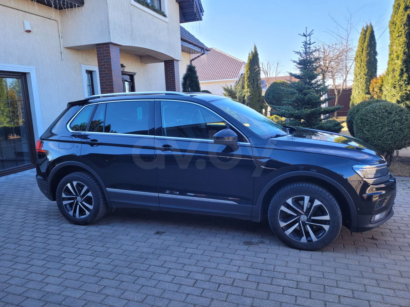 Volkswagen Tiguan фото 2