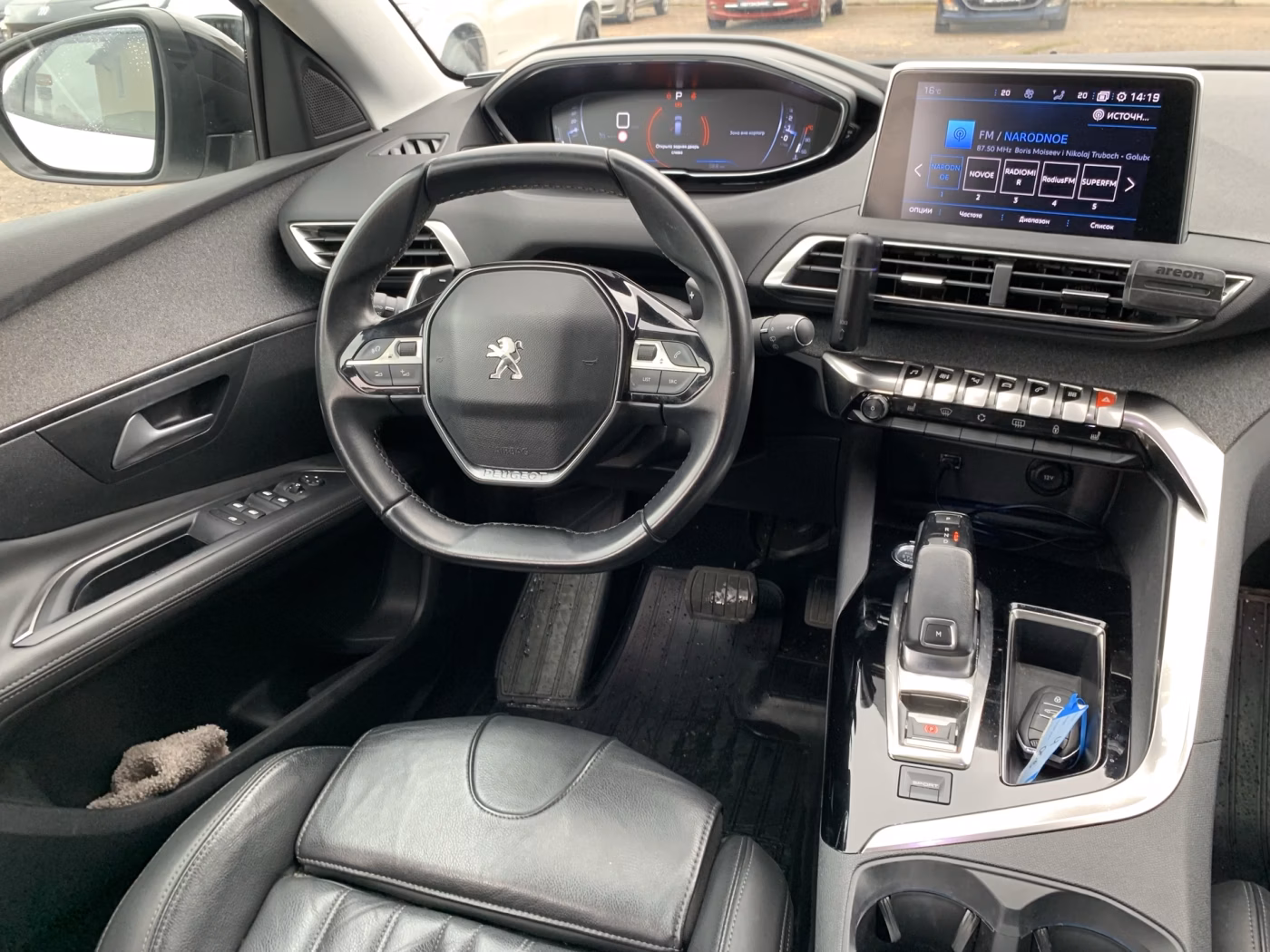 Peugeot 3008 фото 9