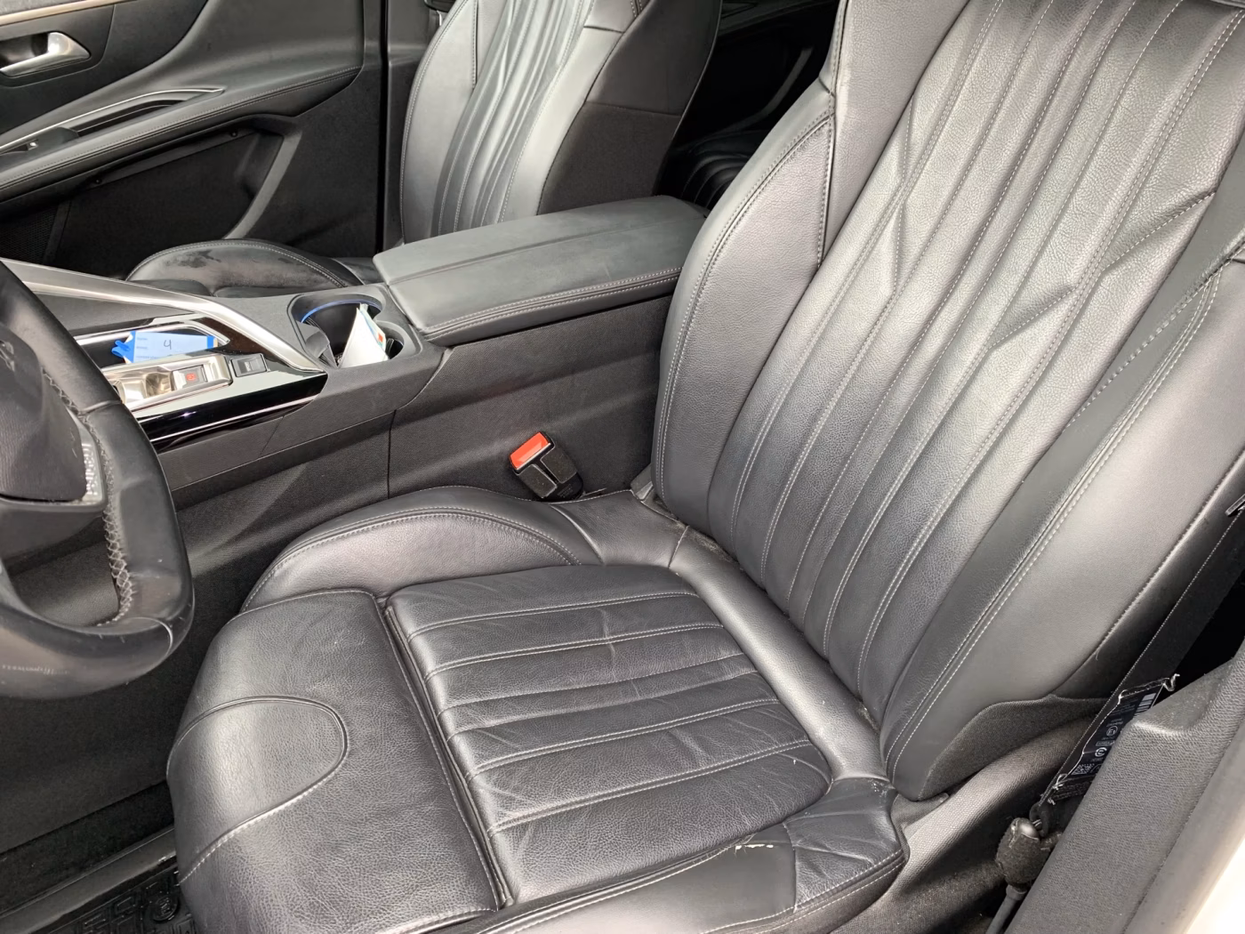 Peugeot 3008 фото 12