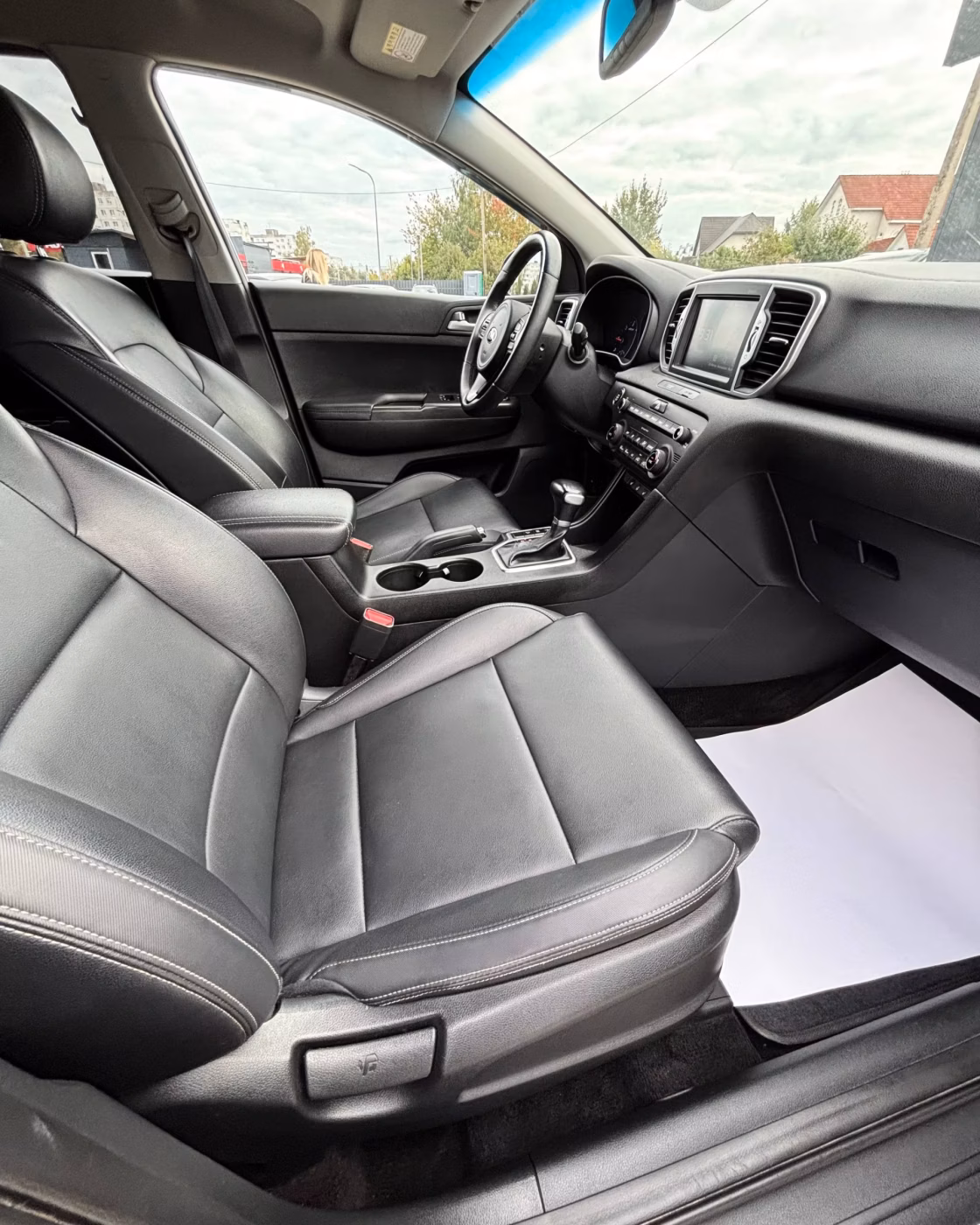 Kia Sportage фото 10