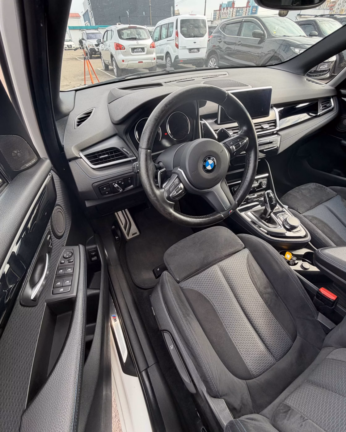 BMW 2 серия Active Tourer фото 9