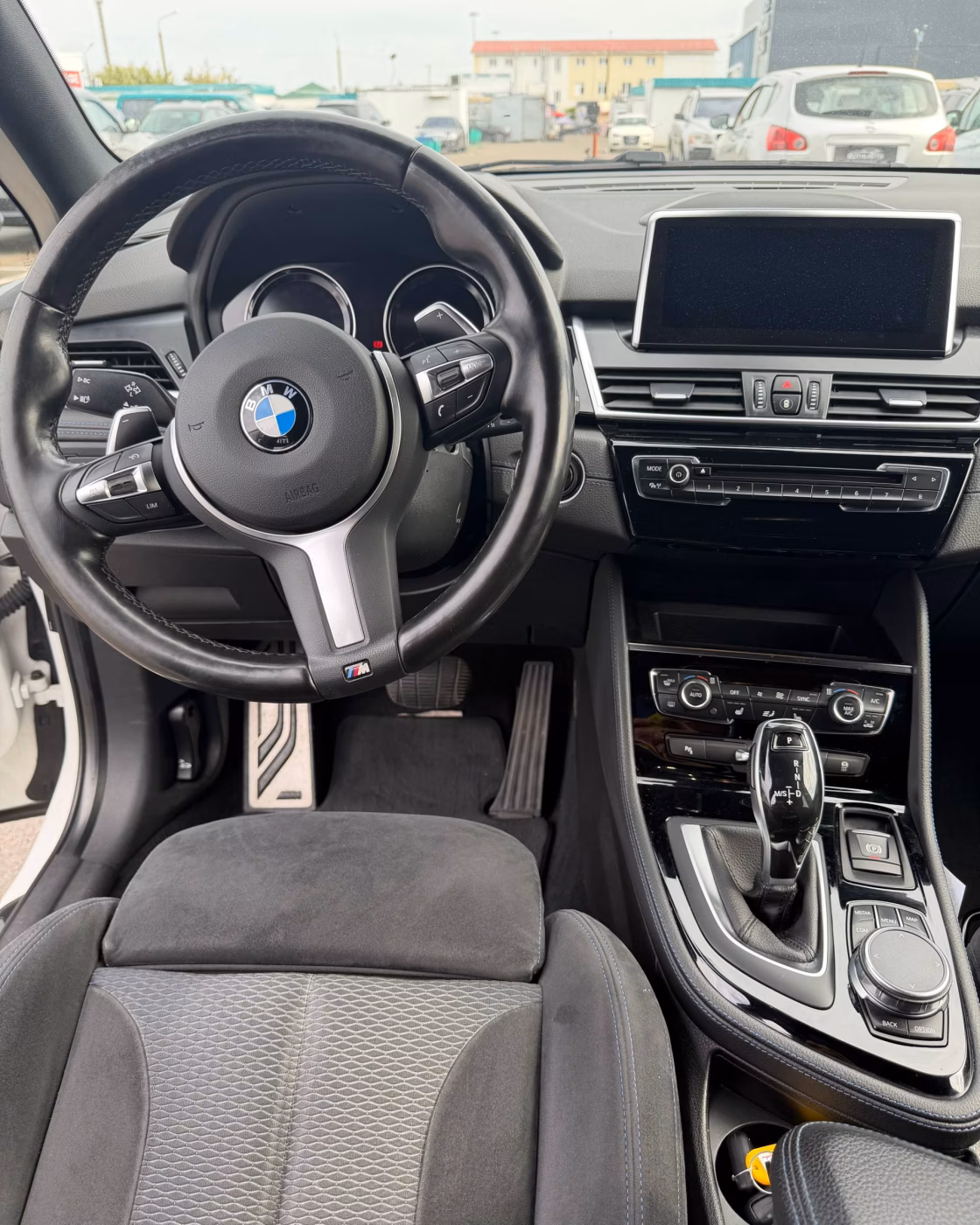 BMW 2 серия Active Tourer фото 11