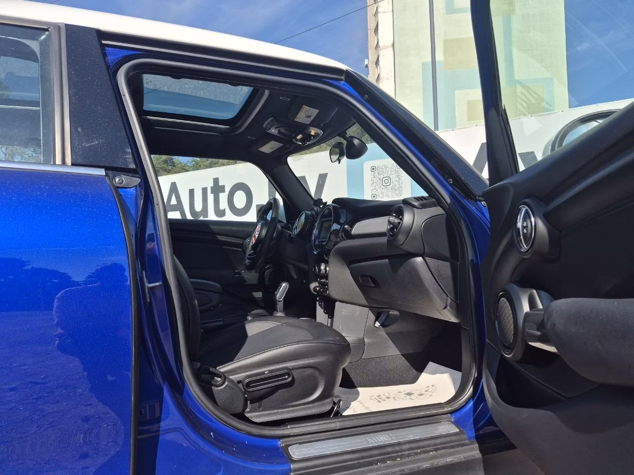 MINI Hatch фото 11