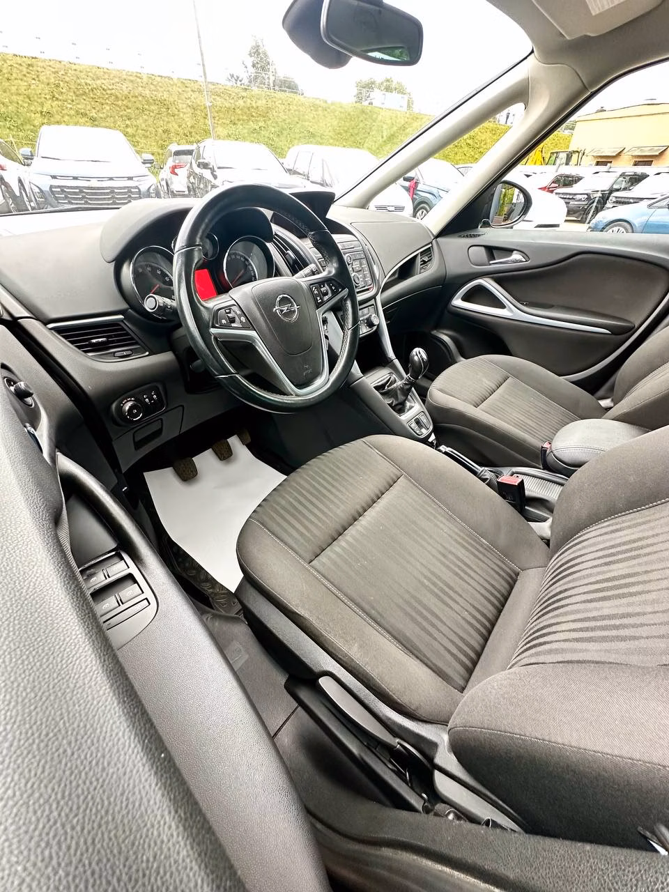 Opel Zafira фото 16