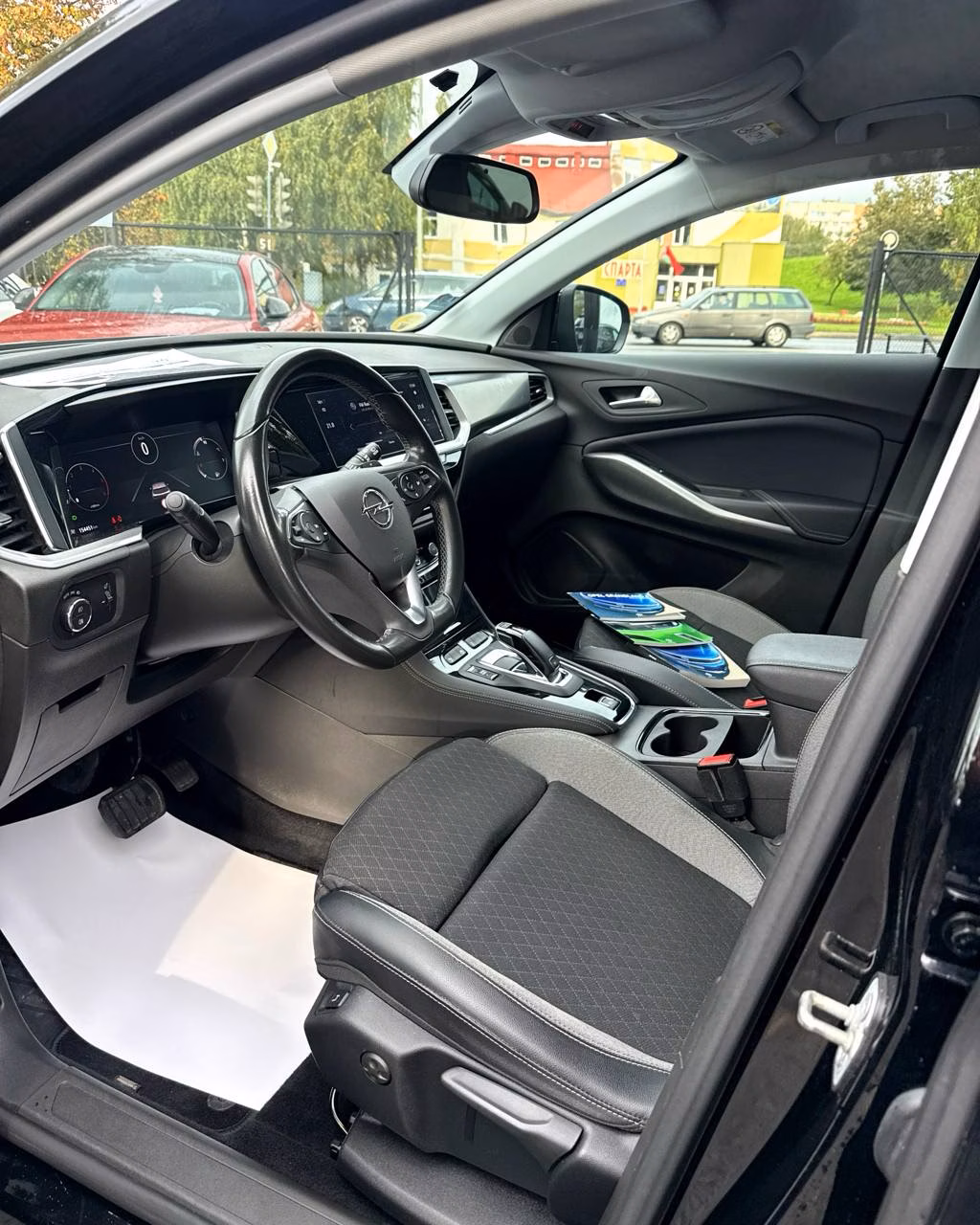 Opel Grandland X фото 12