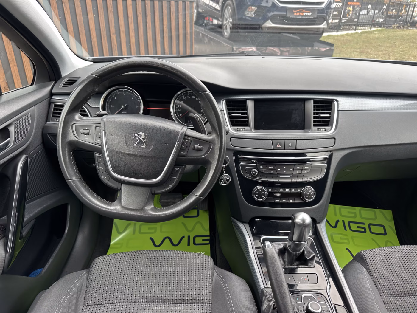 Peugeot 508 фото 9