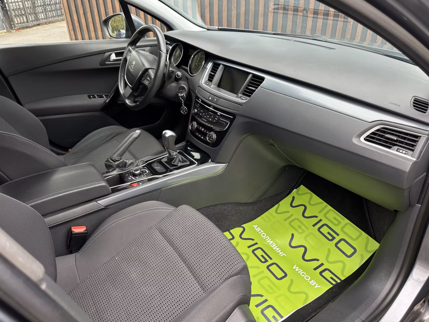 Peugeot 508 фото 10