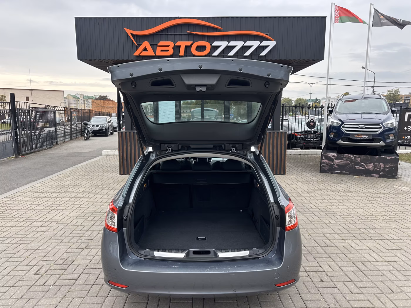 Peugeot 508 фото 12