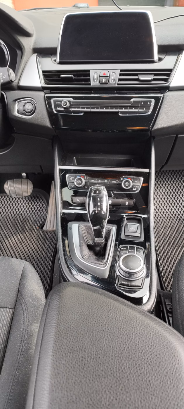 BMW 2 серия Active Tourer фото 18