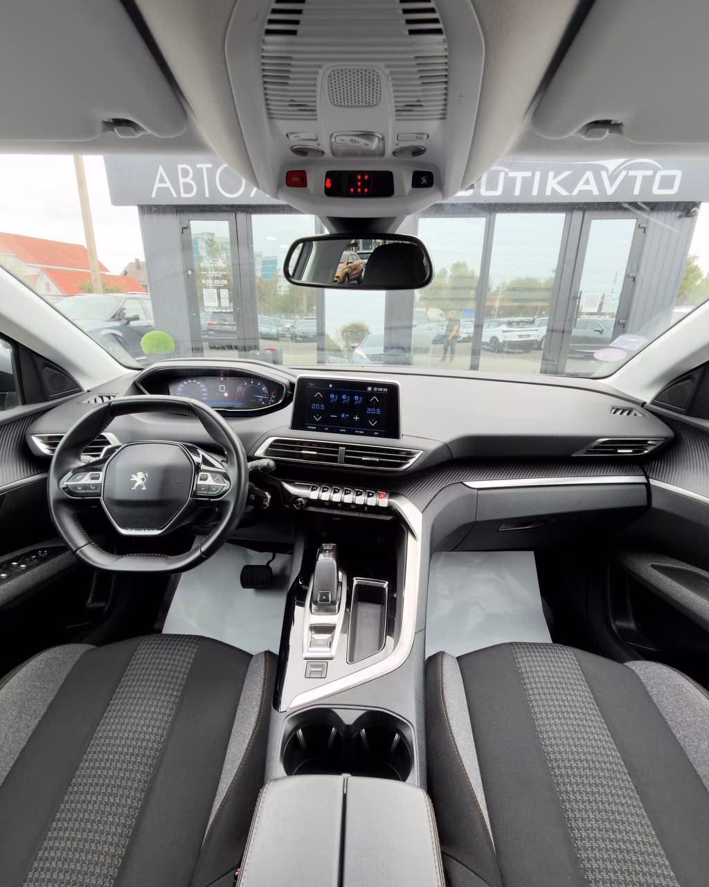 Peugeot 5008 фото 7