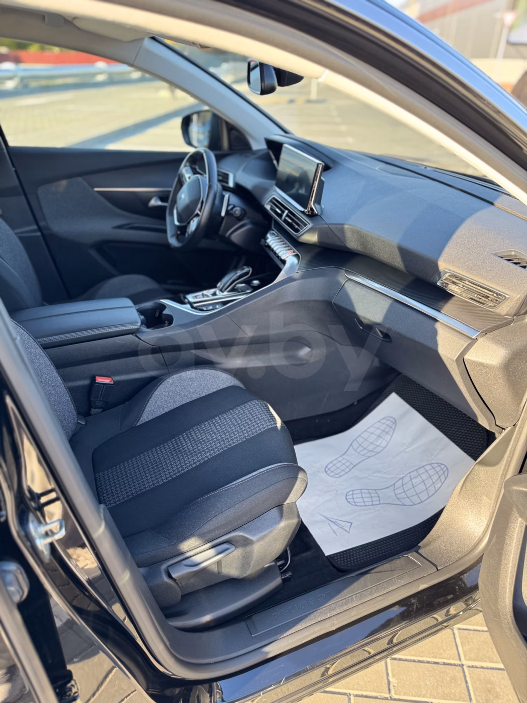 Peugeot 5008 фото 6