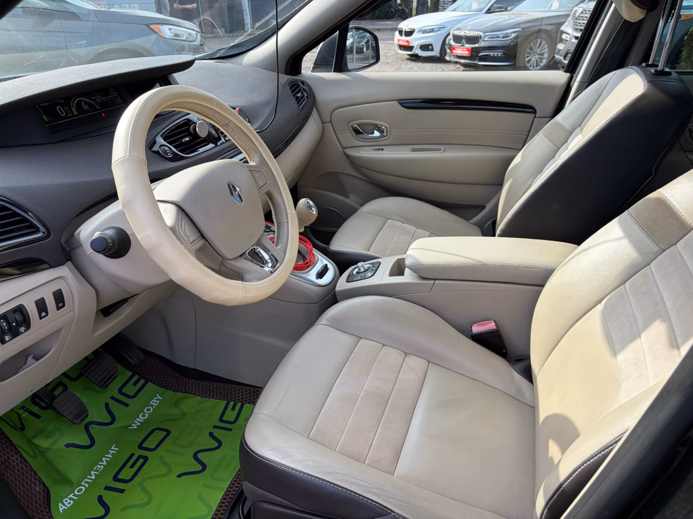 Renault Grand Scenic фото 8