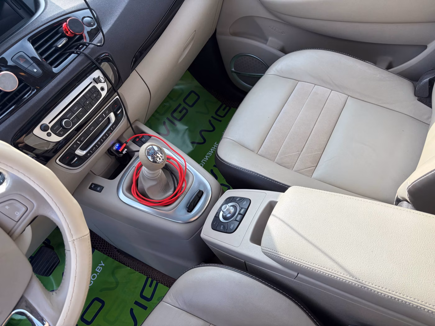 Renault Grand Scenic фото 14