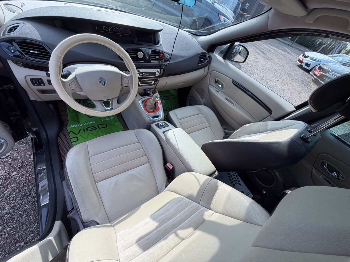 Renault Grand Scenic фото 16