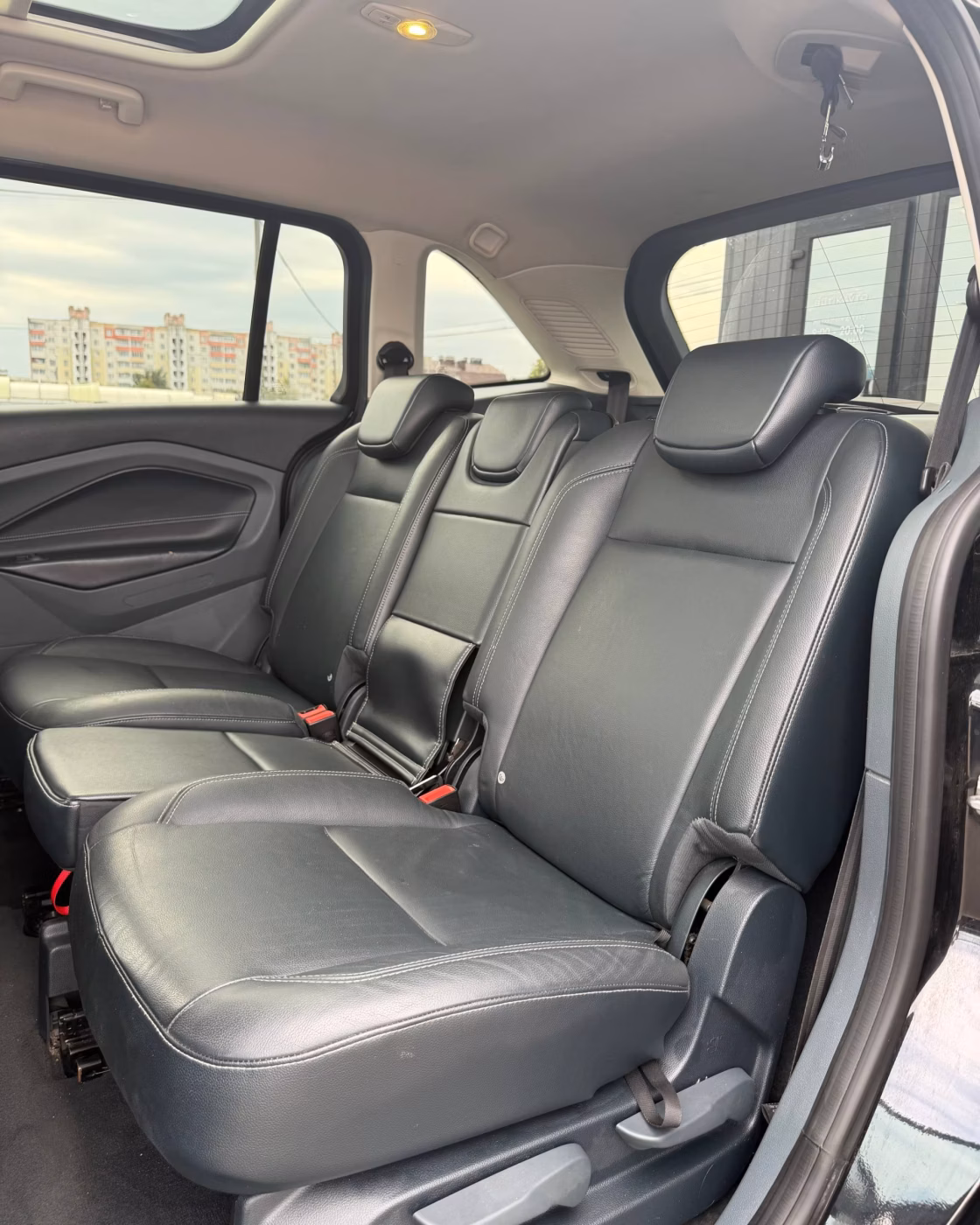 Ford Grand C-Max фото 12