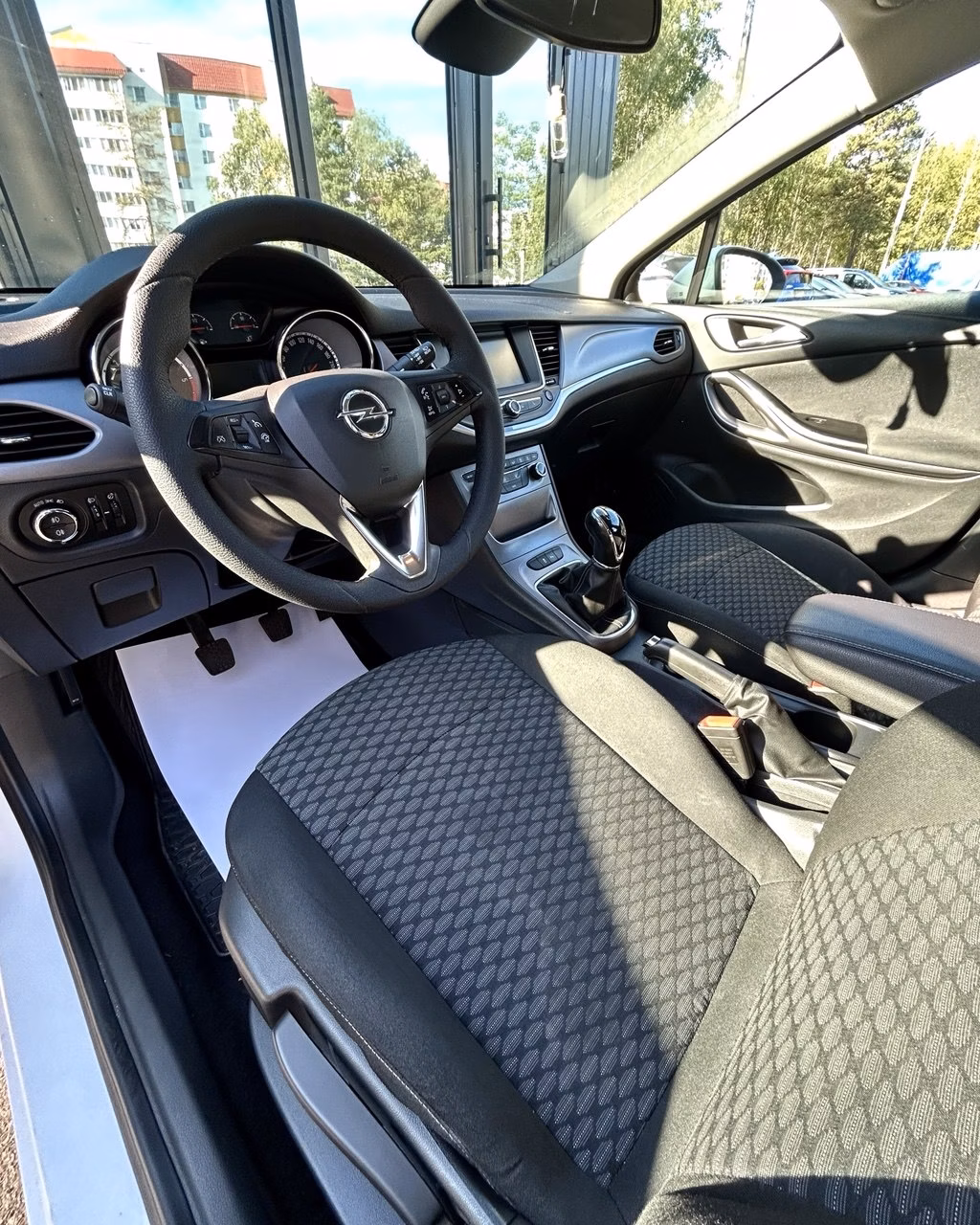 Opel Astra фото 10