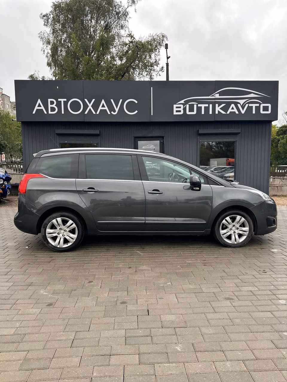 Peugeot 5008 фото 8