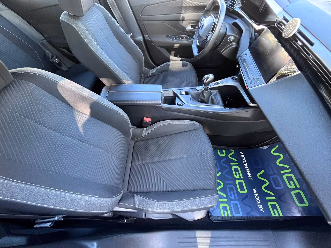 Peugeot 308 фото 10