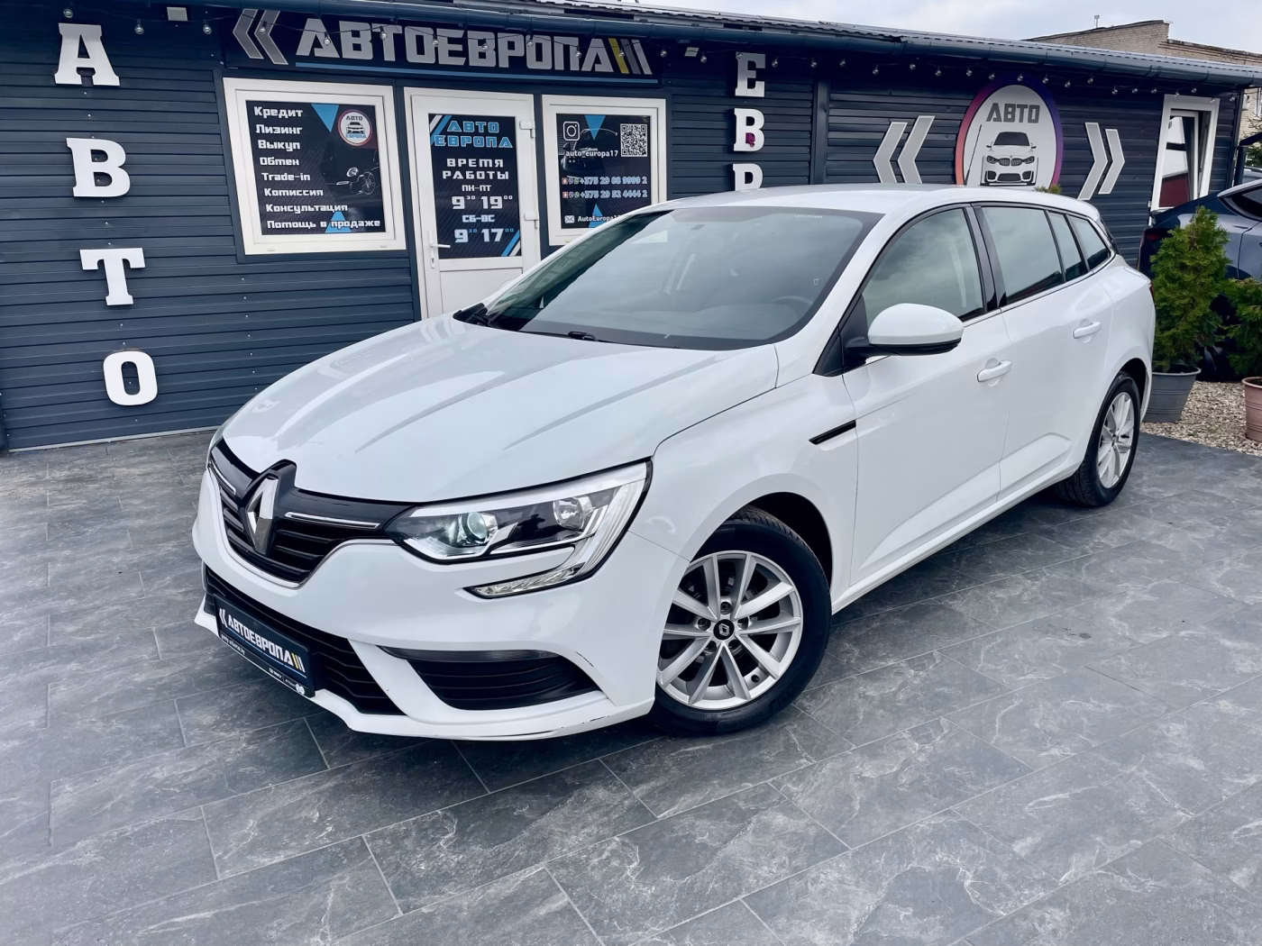 Renault Megane фото 2