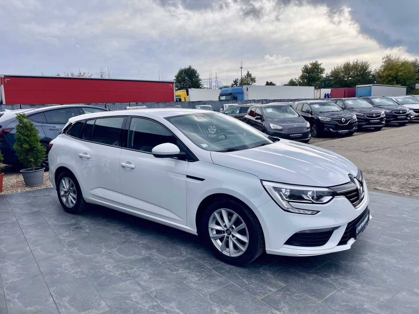 Renault Megane фото 4