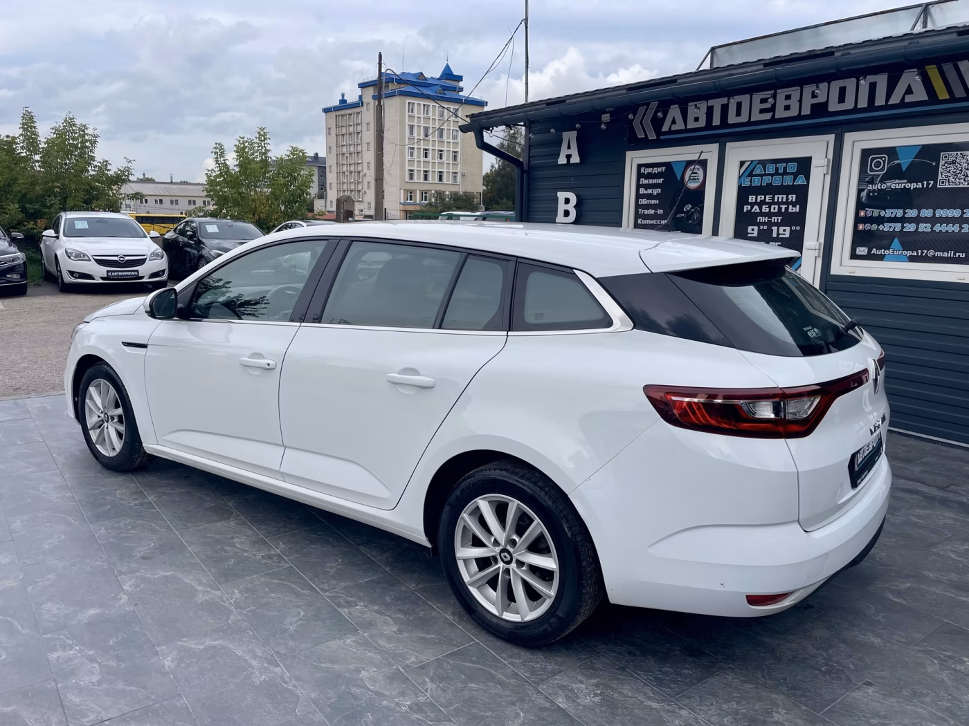 Renault Megane фото 8