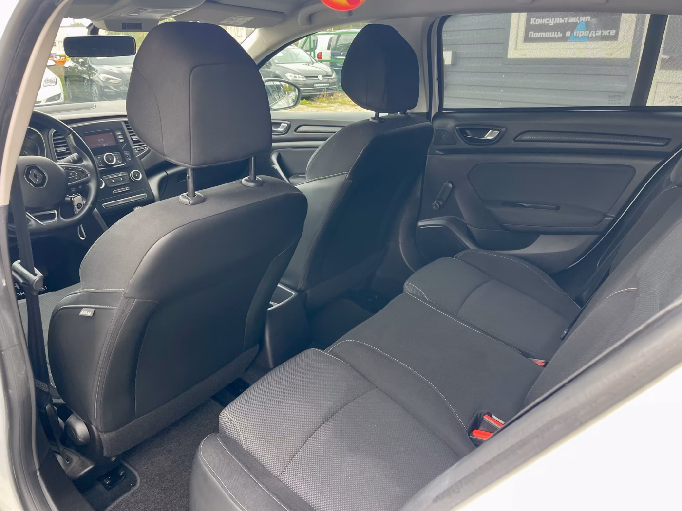 Renault Megane фото 13