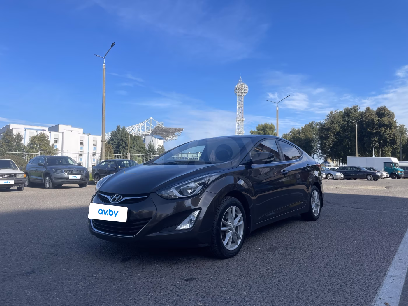Hyundai Elantra фото 6