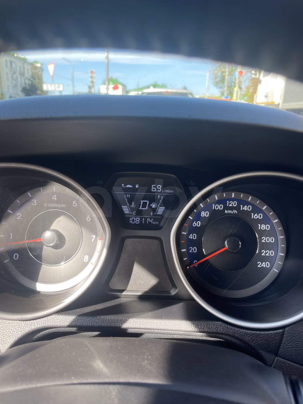 Hyundai Elantra фото 11