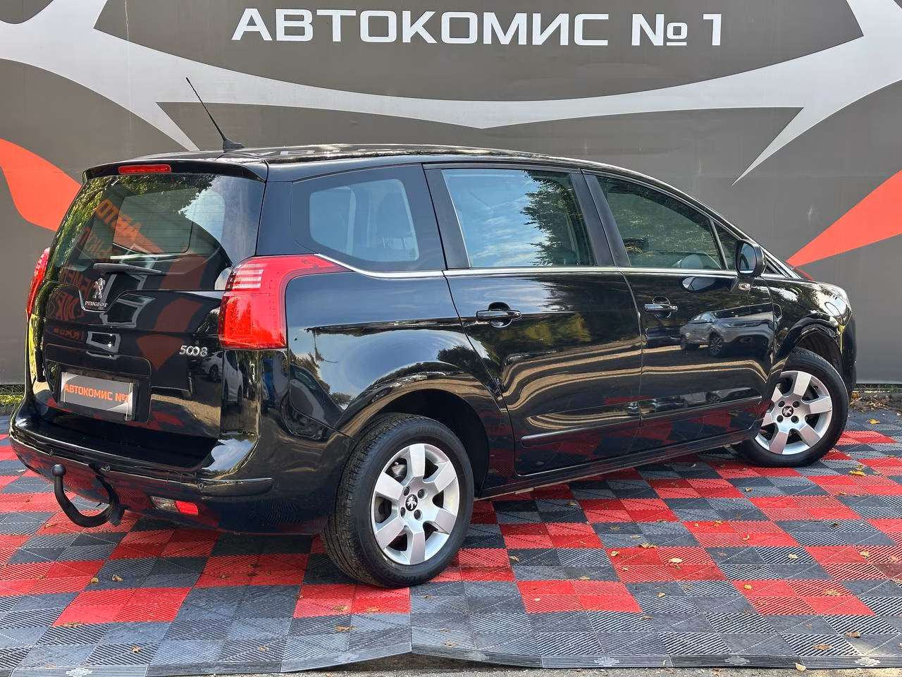 Peugeot 5008 фото 4