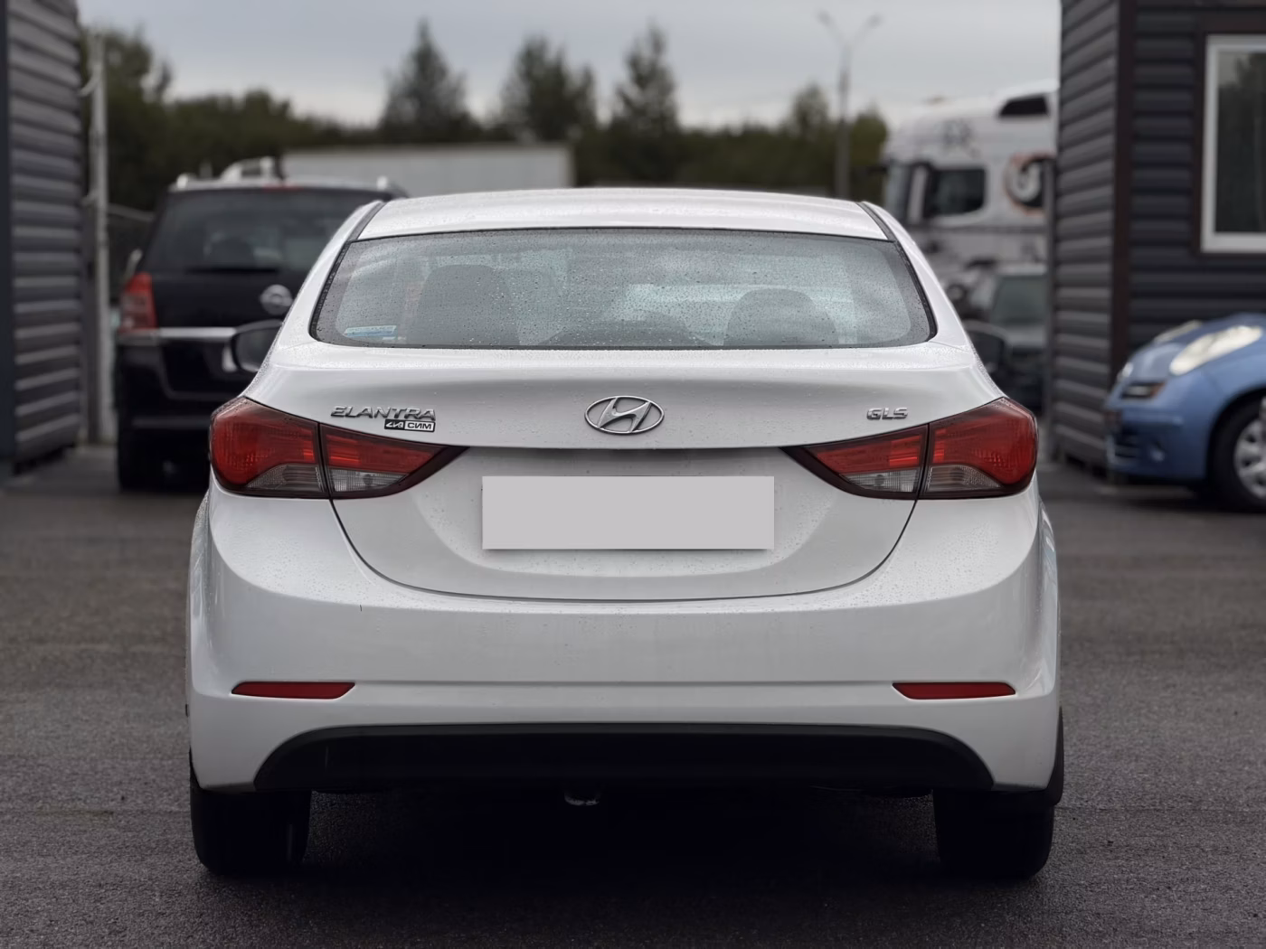 Hyundai Elantra фото 3