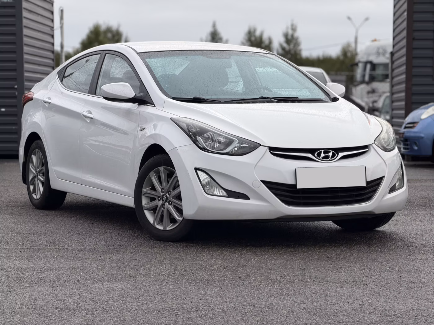 Hyundai Elantra фото 5