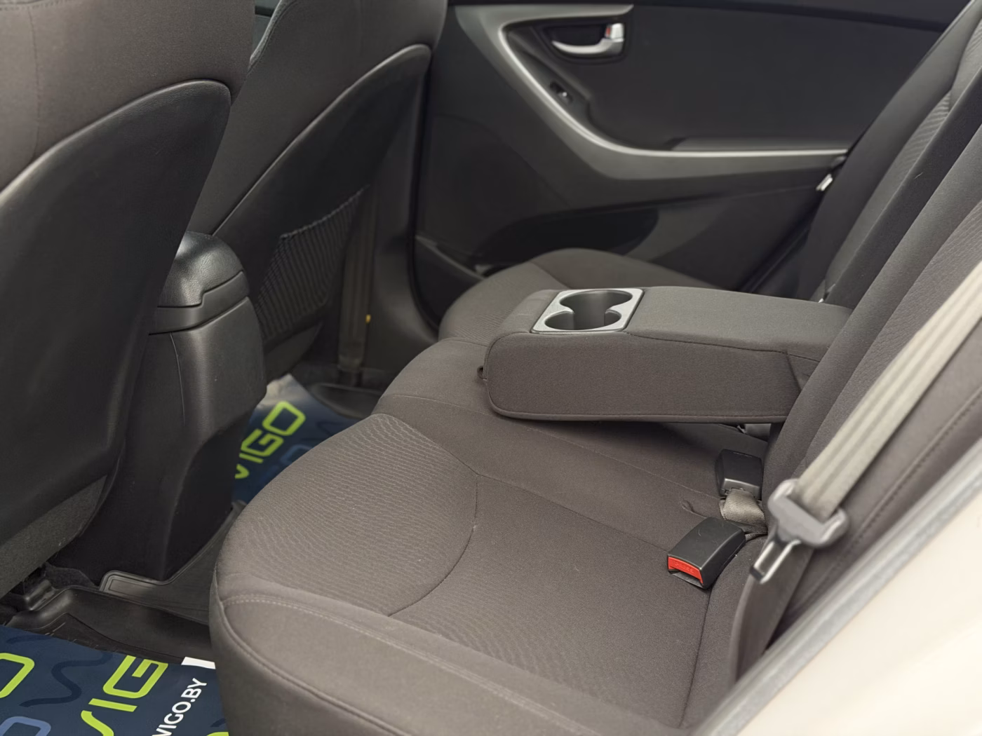 Hyundai Elantra фото 12