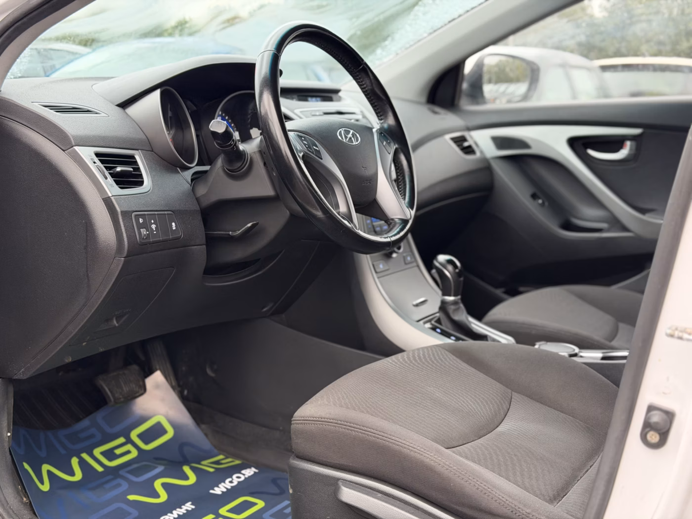 Hyundai Elantra фото 13