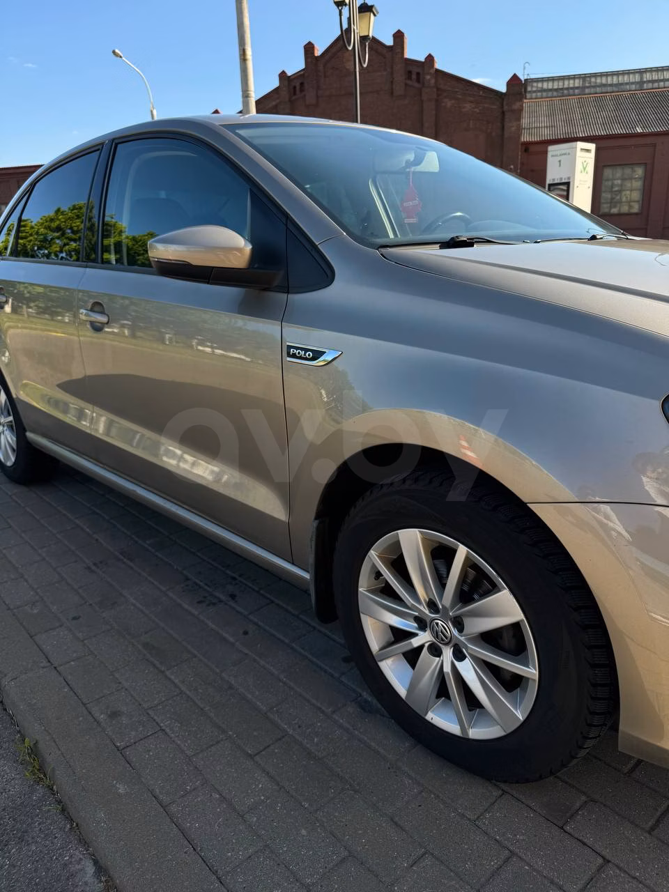 Volkswagen Polo Sedan фото 12