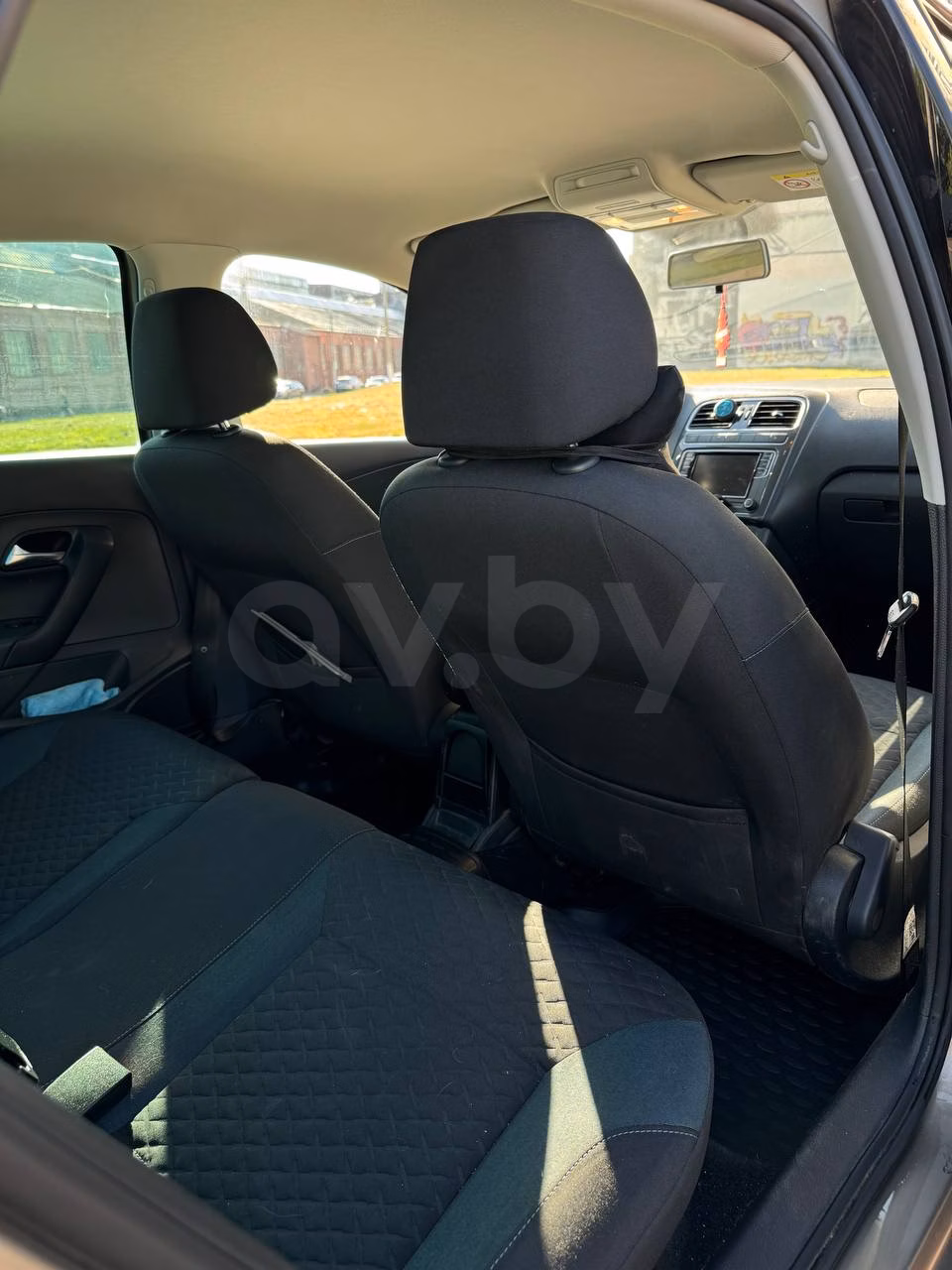 Volkswagen Polo Sedan фото 14