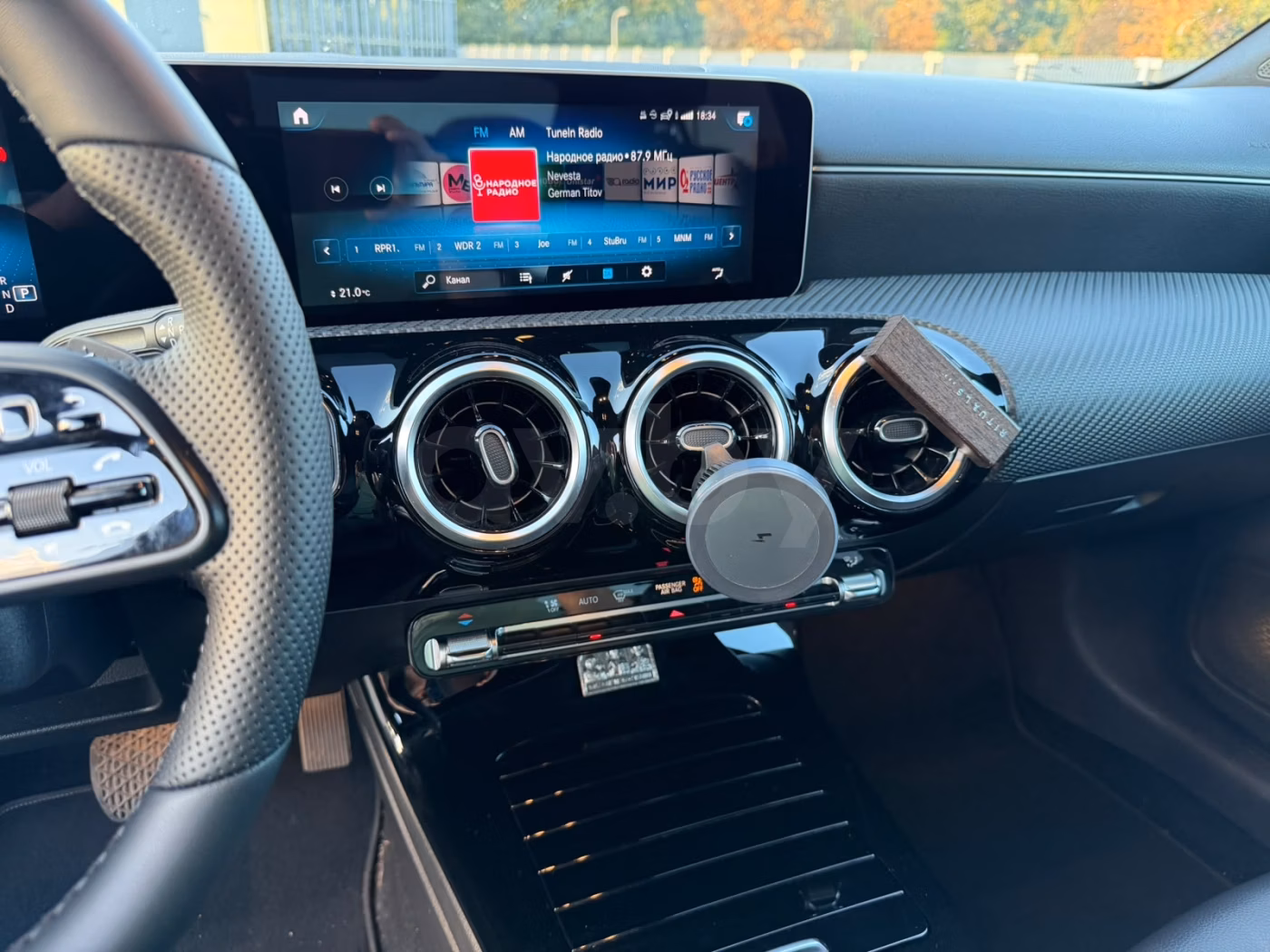 Mercedes-Benz CLA фото 18