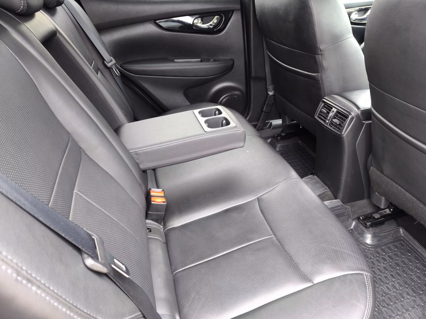 Nissan Qashqai фото 11