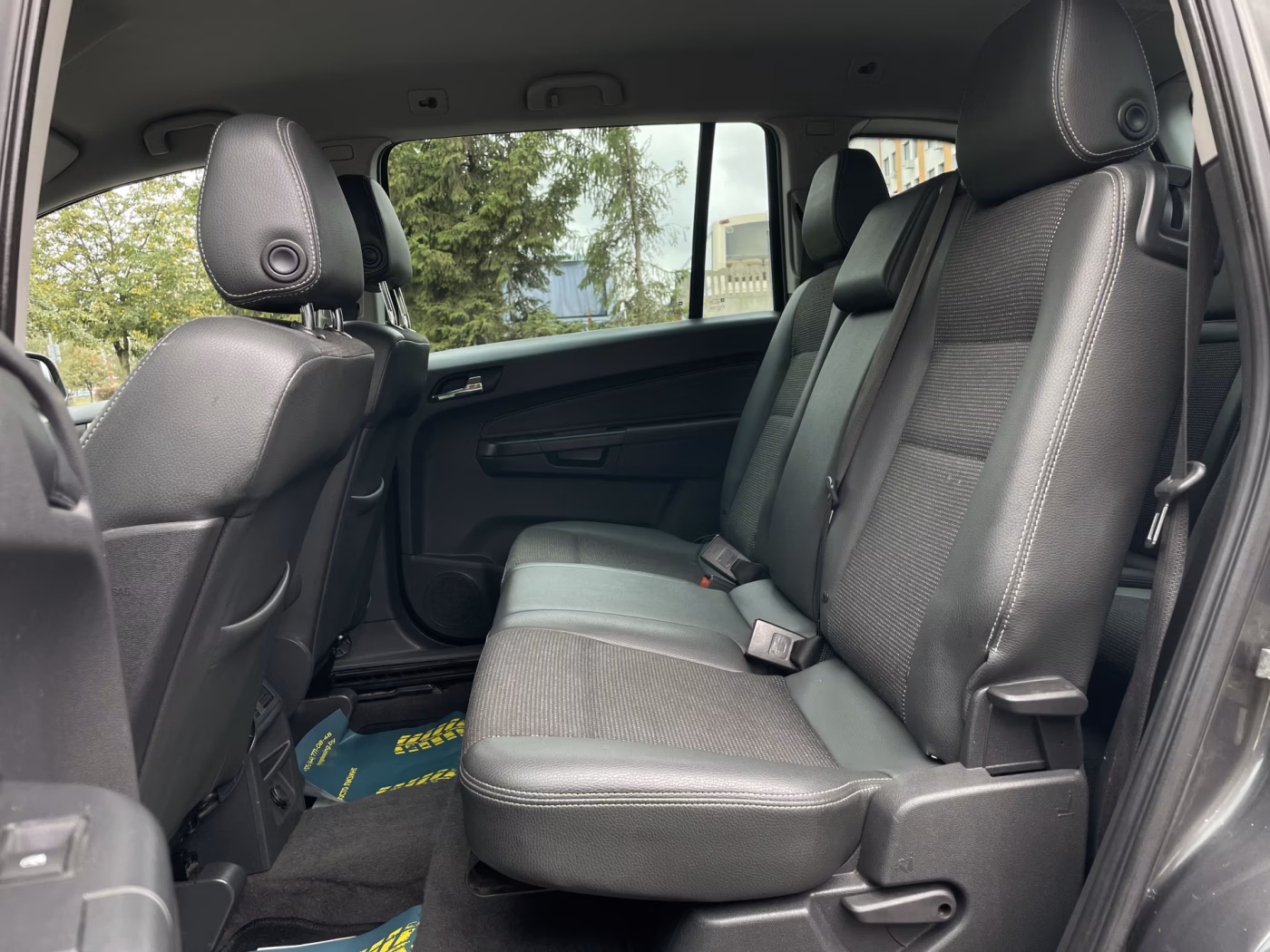 Opel Zafira фото 10
