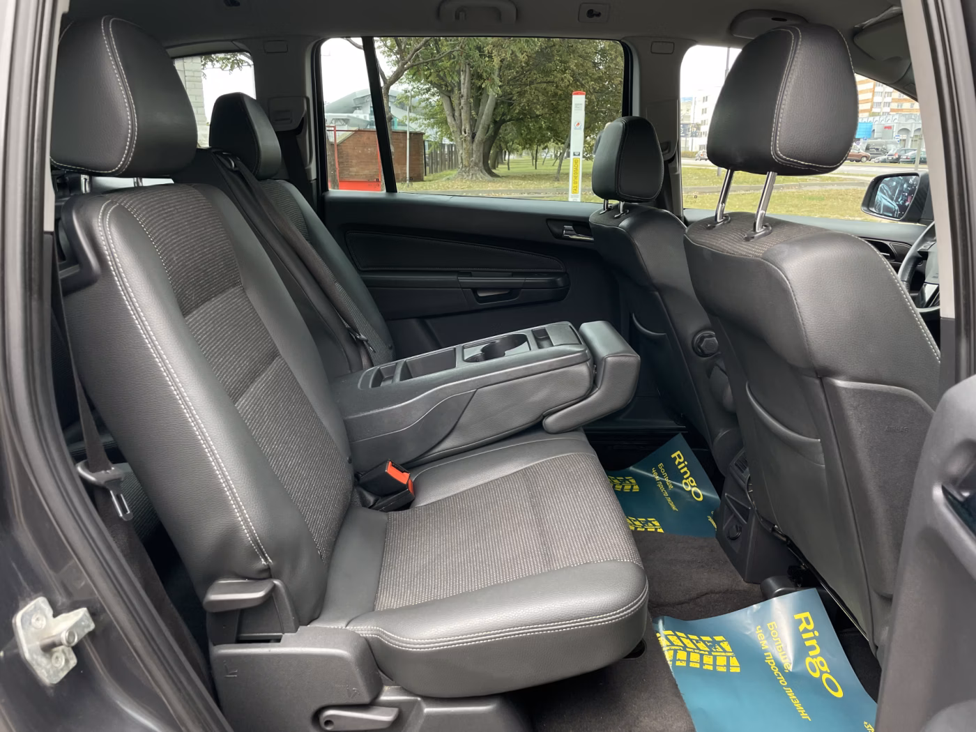 Opel Zafira фото 13
