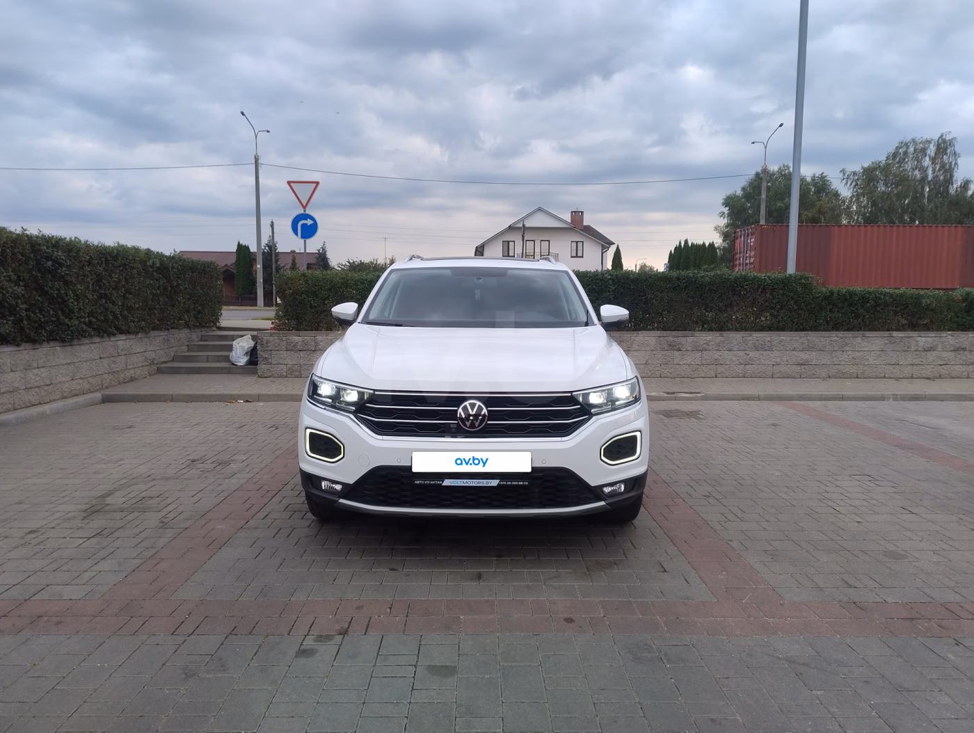 Volkswagen T-Roc фото 2
