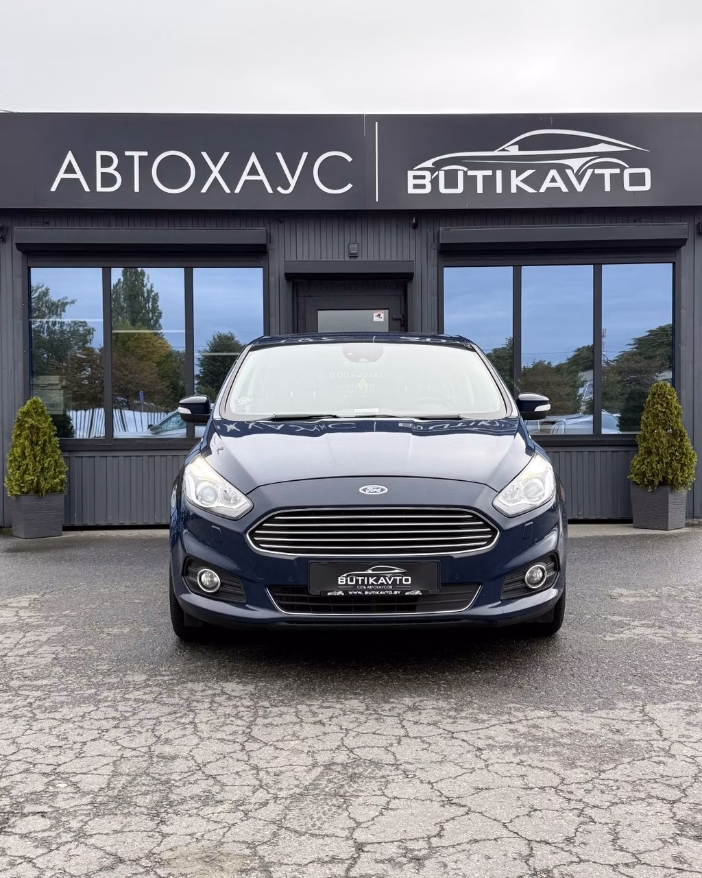 Ford S-MAX фото 2